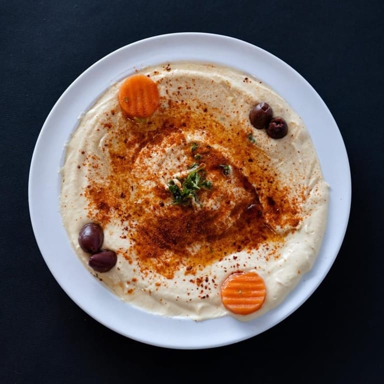 Hummus Delights: Mediterranean and Middle Eastern Flavors